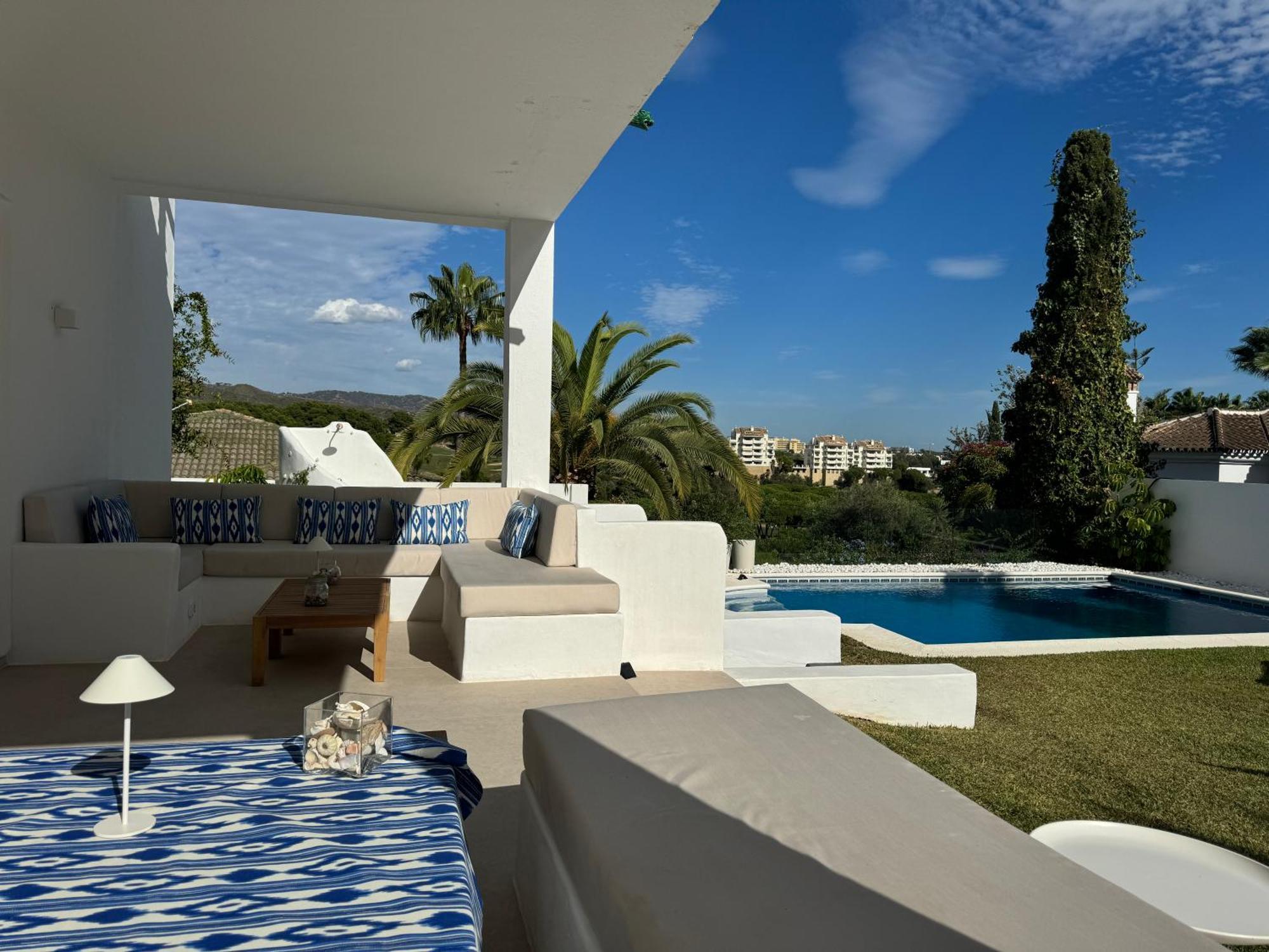 Karey Boutique House Bed and Breakfast Marbella Esterno foto