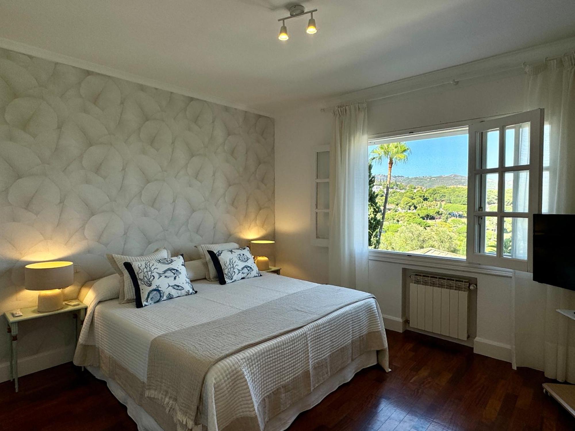 Karey Boutique House Bed and Breakfast Marbella Esterno foto