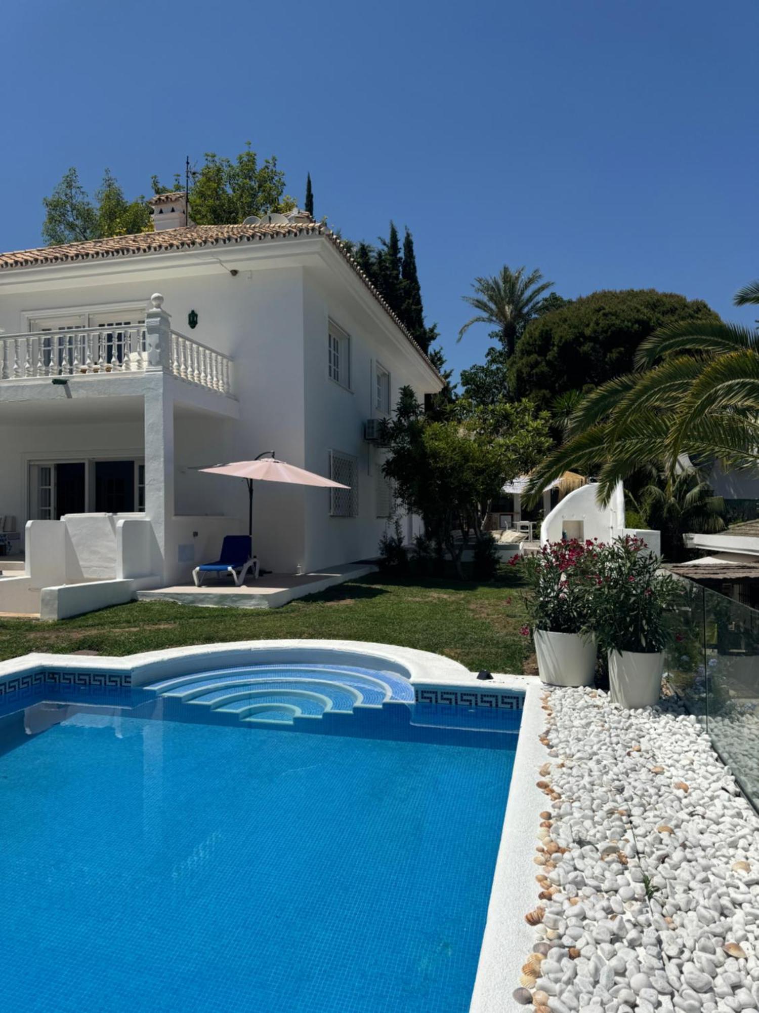 Karey Boutique House Bed and Breakfast Marbella Esterno foto